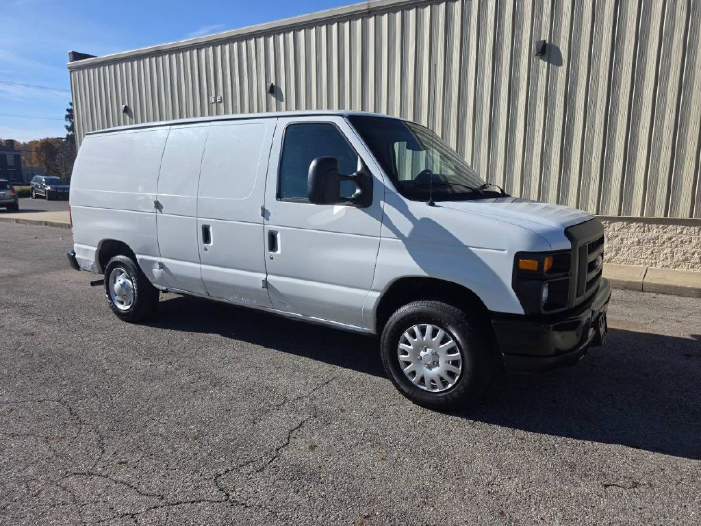 2011 Ford Econoline Image 4