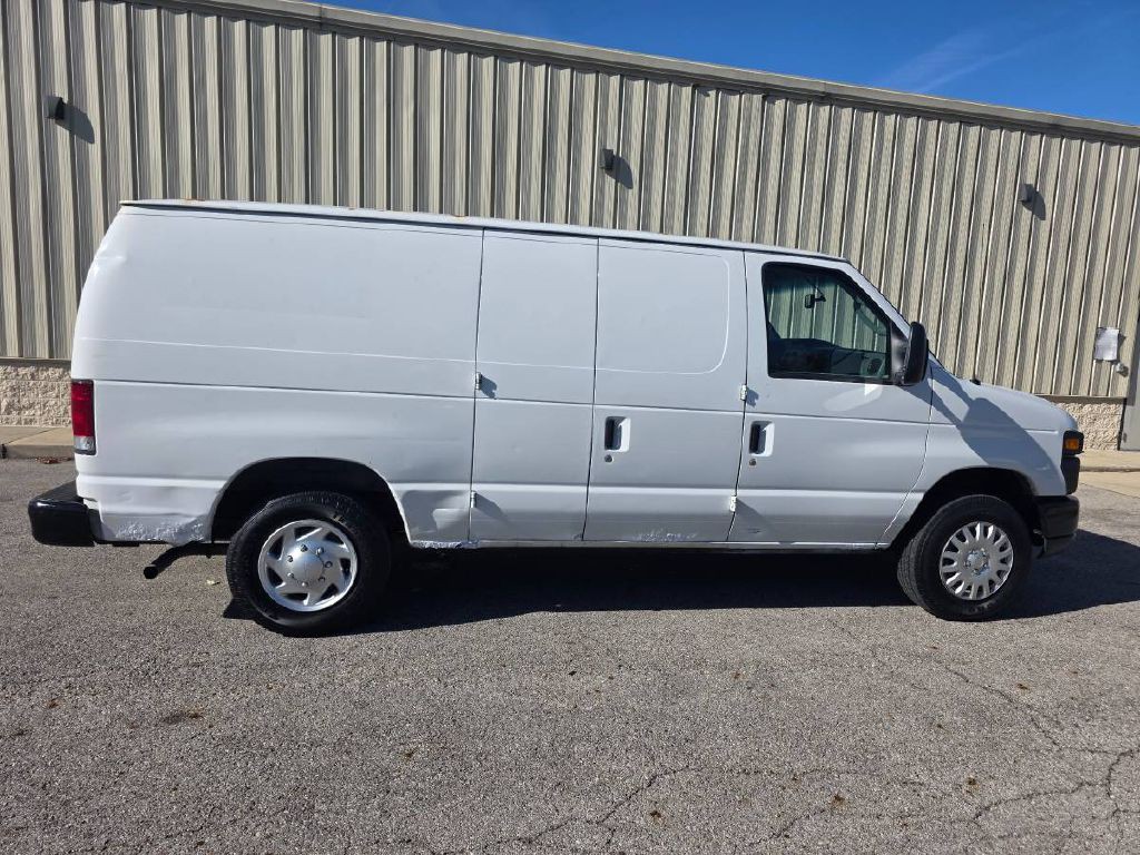 2011 Ford Econoline Image 5
