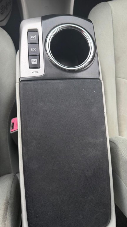 2012 Toyota Prius Image 20