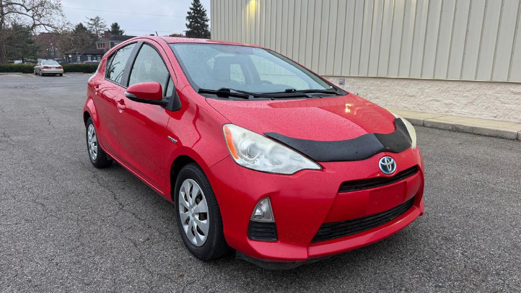 2013 Toyota Prius Image 7