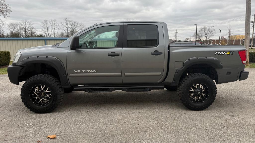 2015 Nissan Titan Image 2