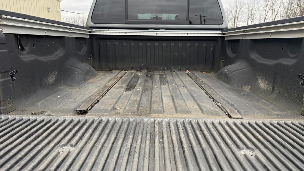 2015 Nissan Titan Image 15