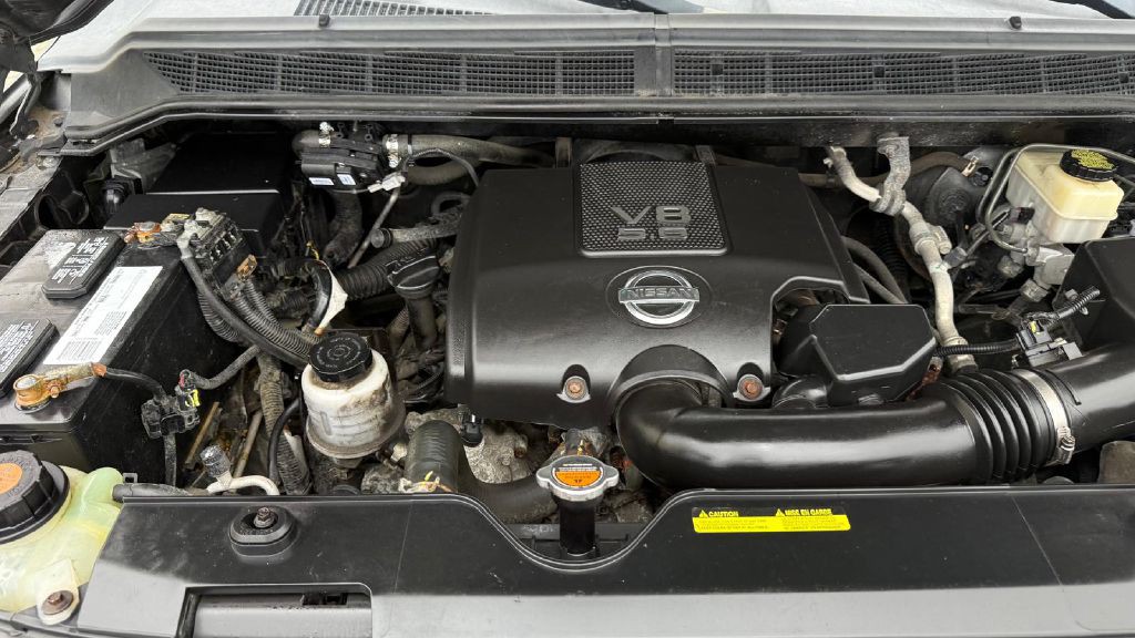 2015 Nissan Titan Image 27