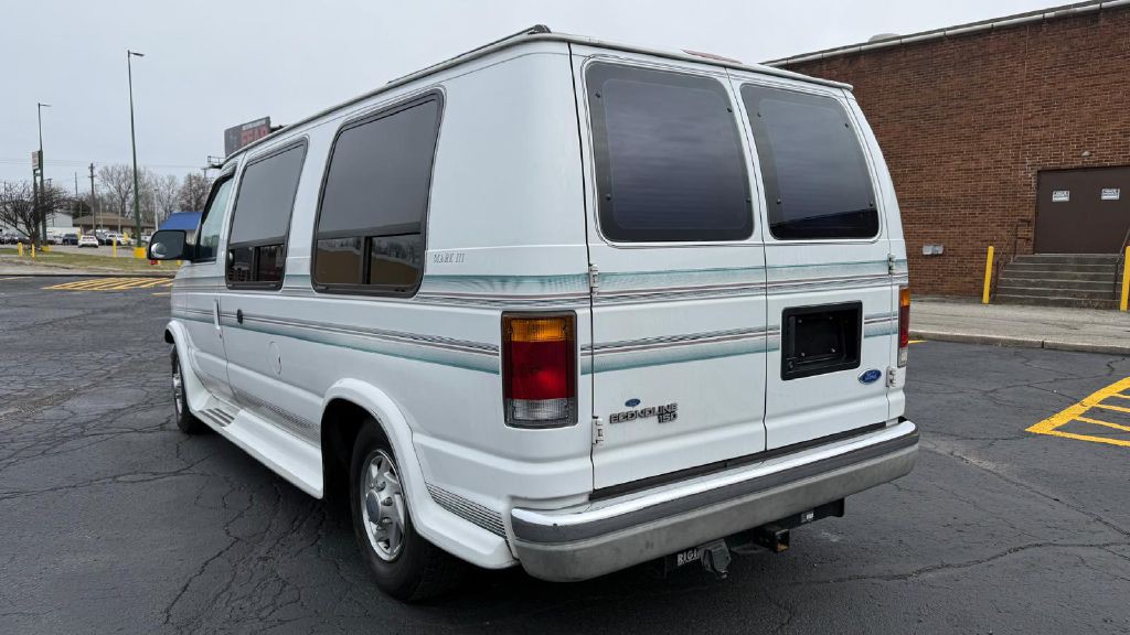 1992 Ford Econoline Image 3