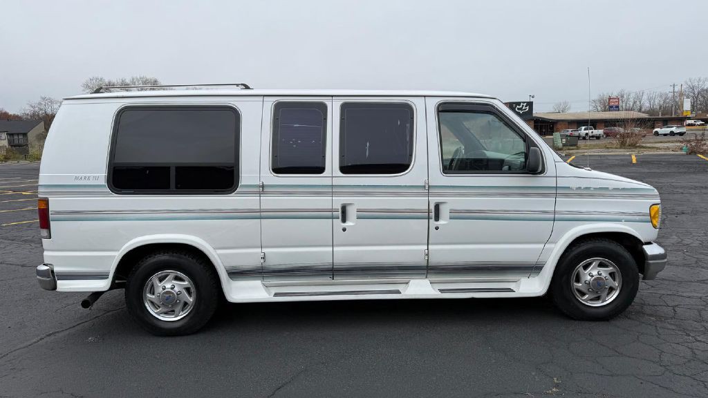 1992 Ford Econoline Image 5
