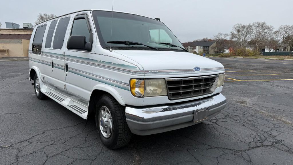 1992 Ford Econoline Image 6