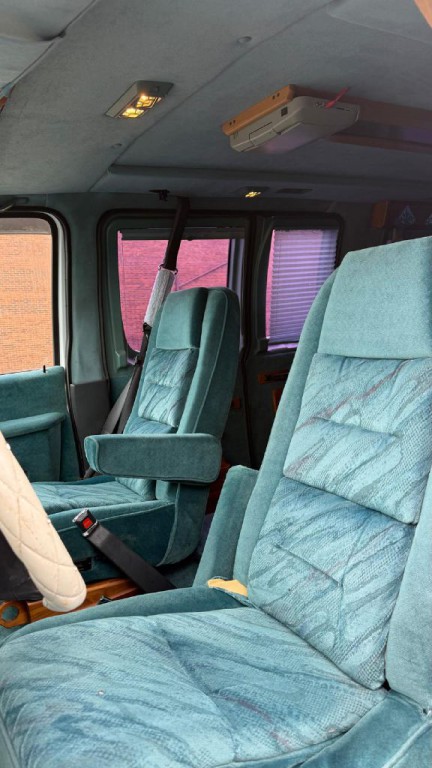 1992 Ford Econoline Image 9