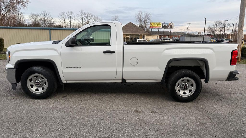 2017 GMC Sierra Image 2