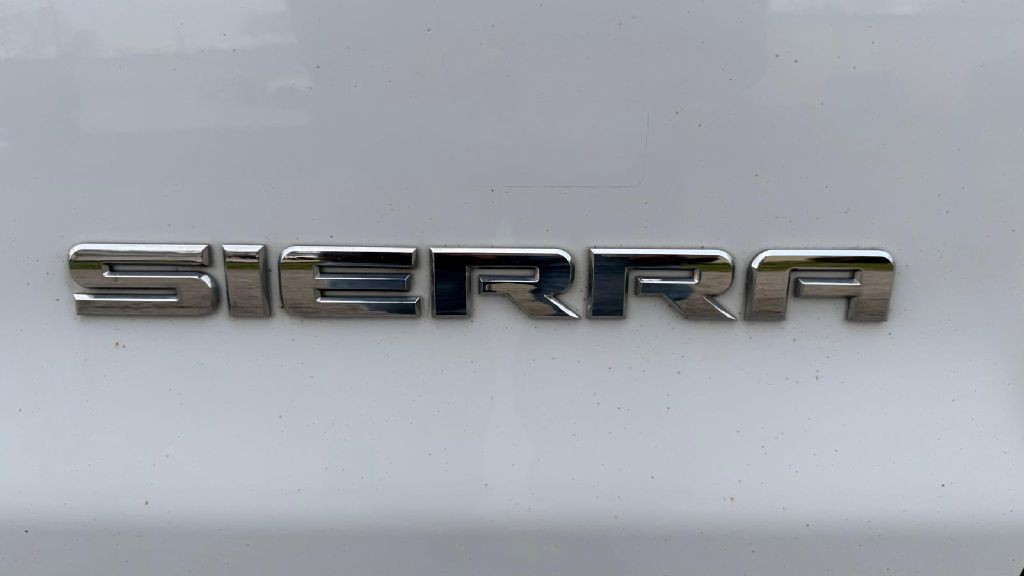 2017 GMC Sierra Image 14