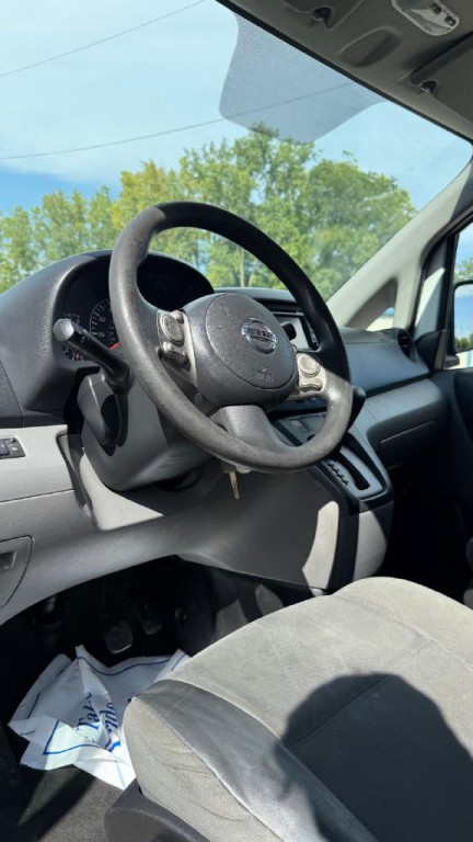 2014 Nissan NV200 Image 10