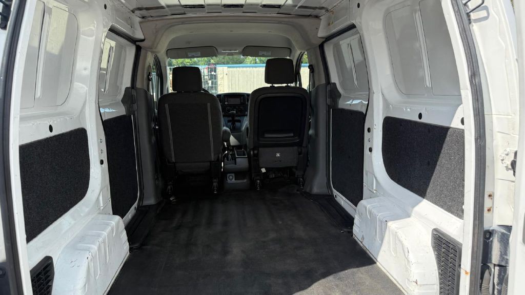 2014 Nissan NV200 Image 15