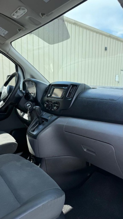 2014 Nissan NV200 Image 16