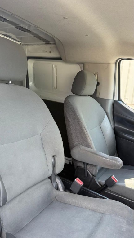 2014 Nissan NV200 Image 17