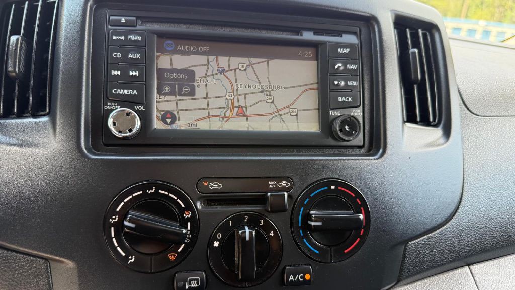 2014 Nissan NV200 Image 24