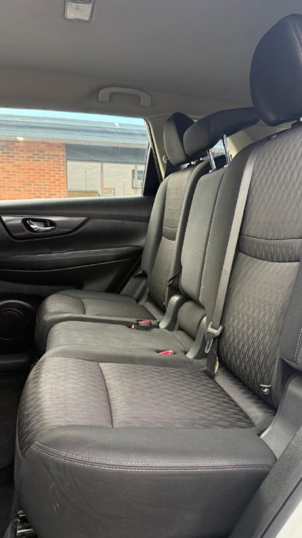 2017 Nissan Rogue Image 14