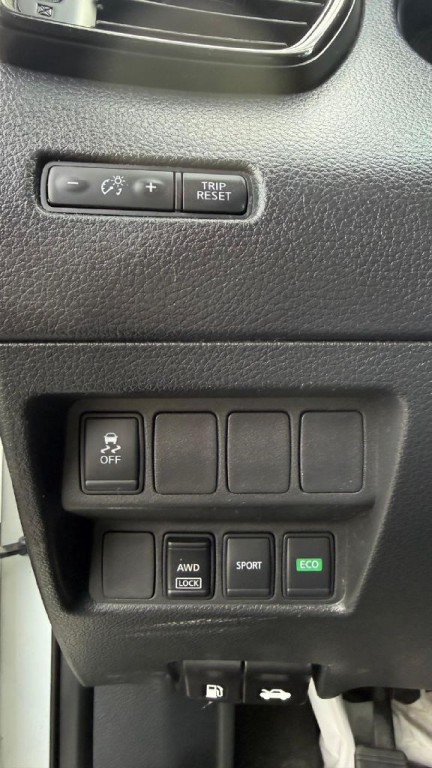 2017 Nissan Rogue Image 19