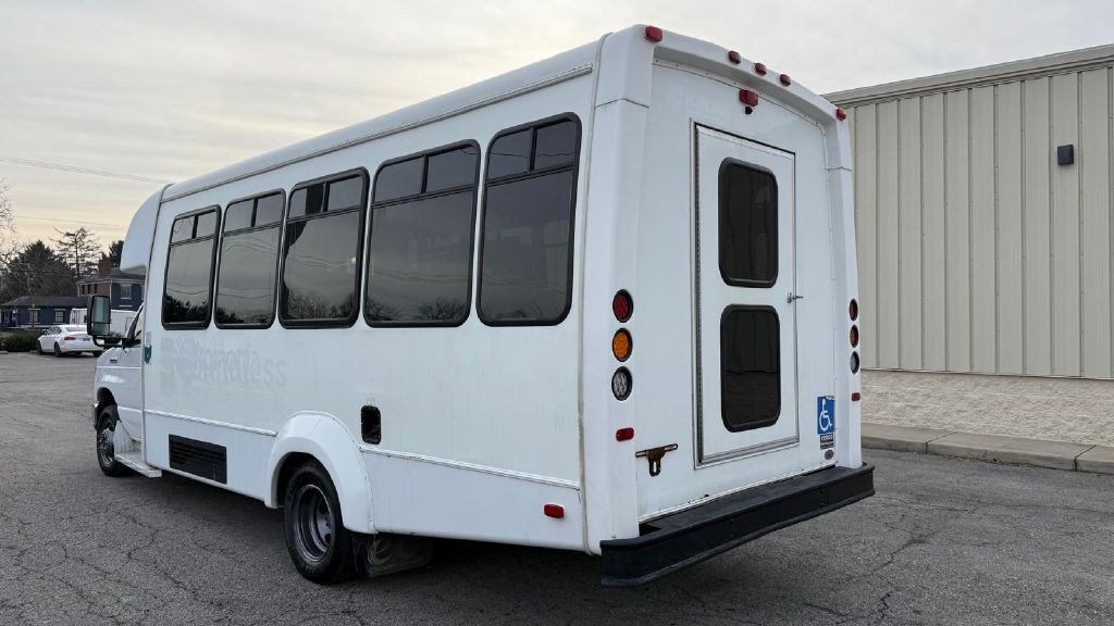 2019 Ford Econoline Image 7