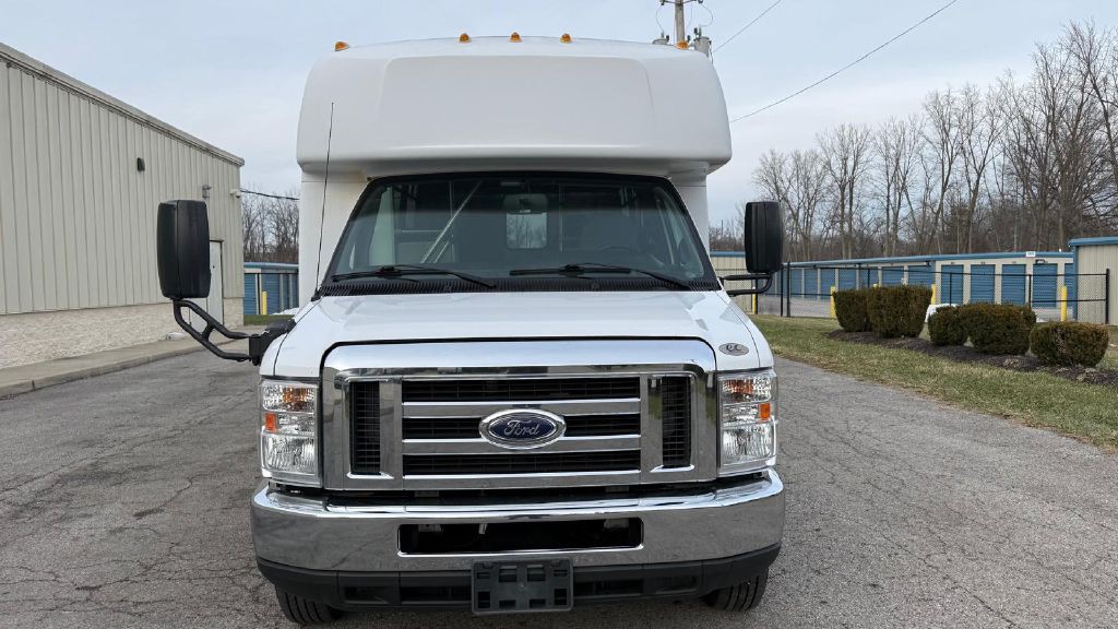 2019 Ford Econoline Image 12