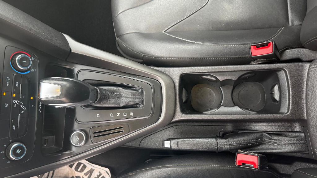 2015 Ford Focus Image 20