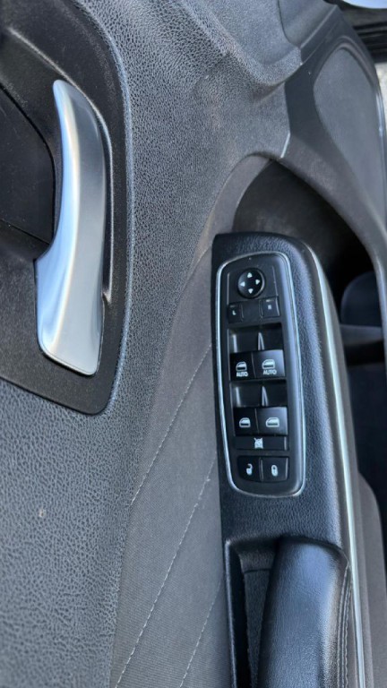 2018 Dodge Charger Image 11