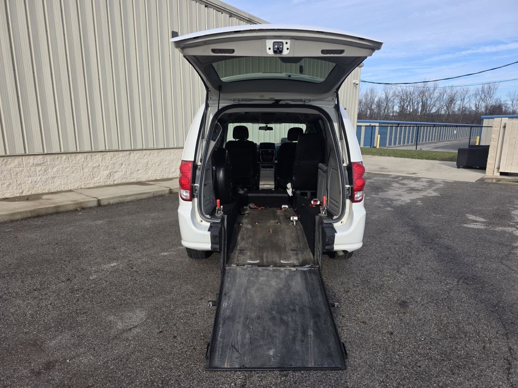 2012 Dodge Grand Caravan Image 4