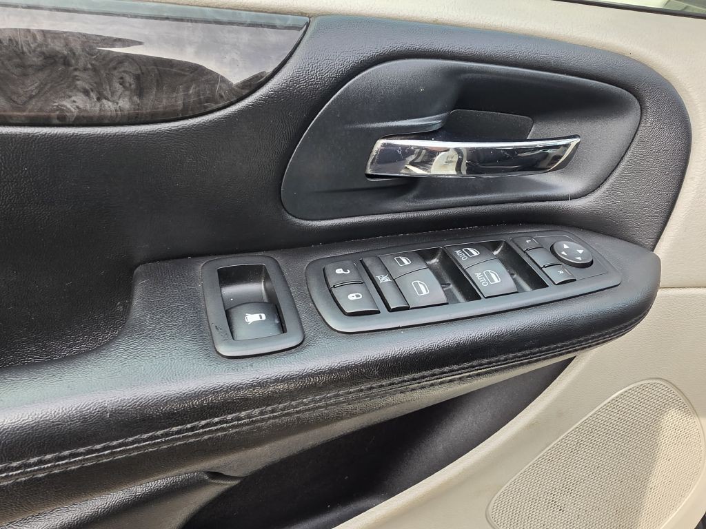 2012 Dodge Grand Caravan Image 30