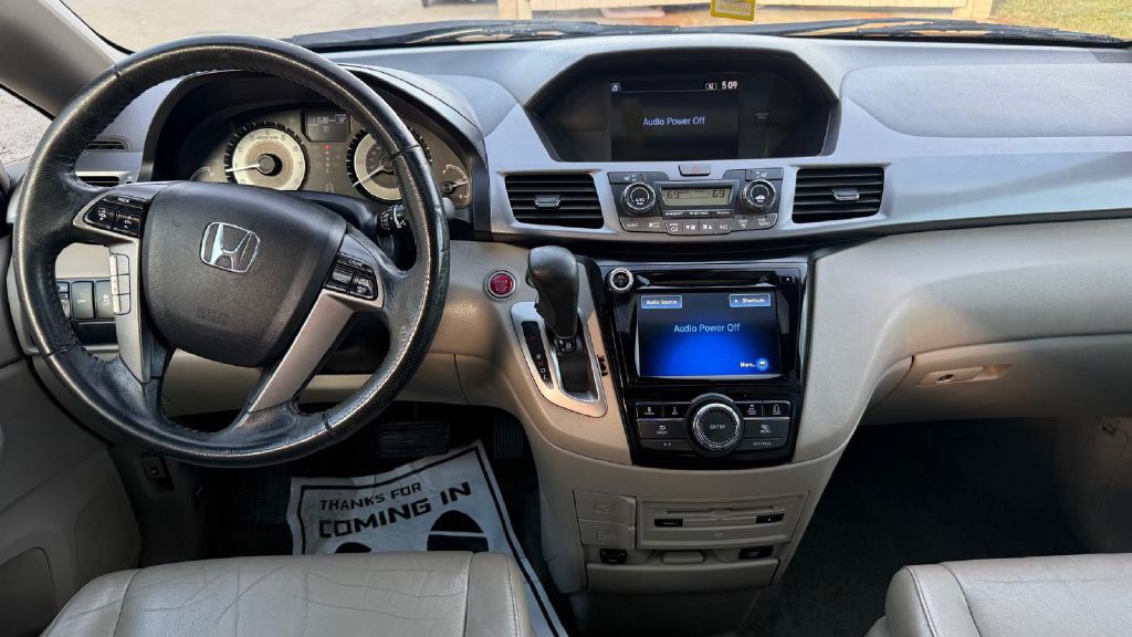2014 Honda Odyssey Image 13