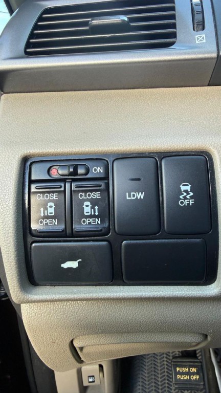 2014 Honda Odyssey Image 25