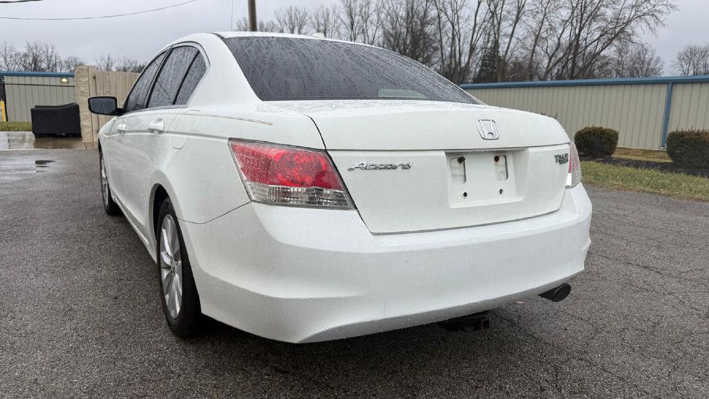 2010 Honda Accord Image 3