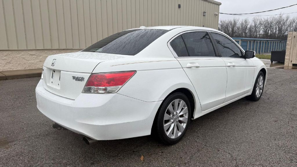 2010 Honda Accord Image 5