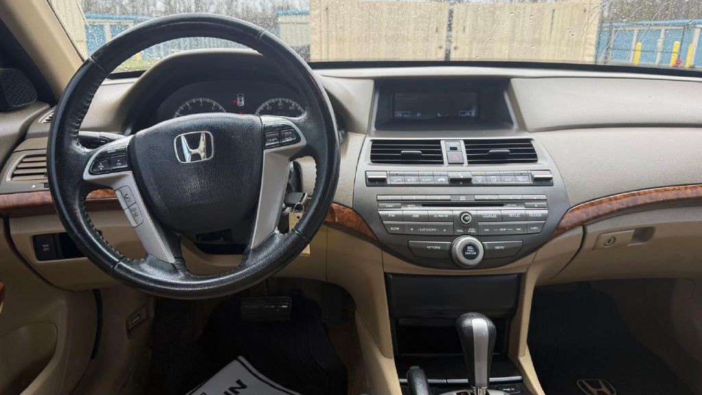 2010 Honda Accord Image 12