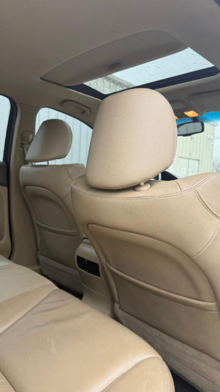 2010 Honda Accord Image 18