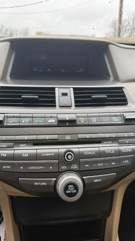 2010 Honda Accord Image 24