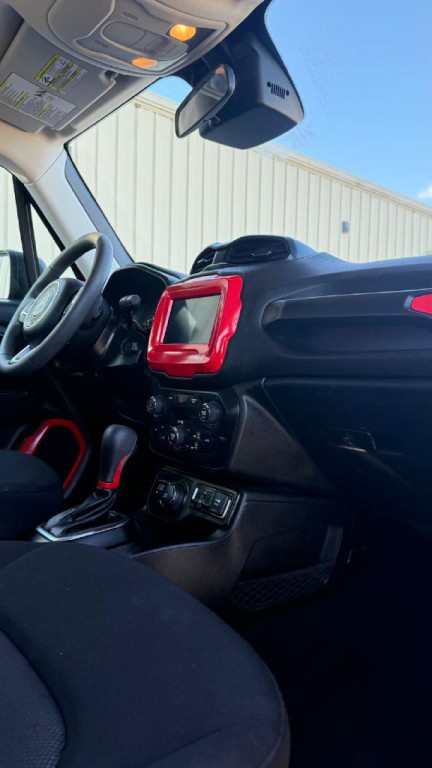 2018 Jeep Renegade Image 16