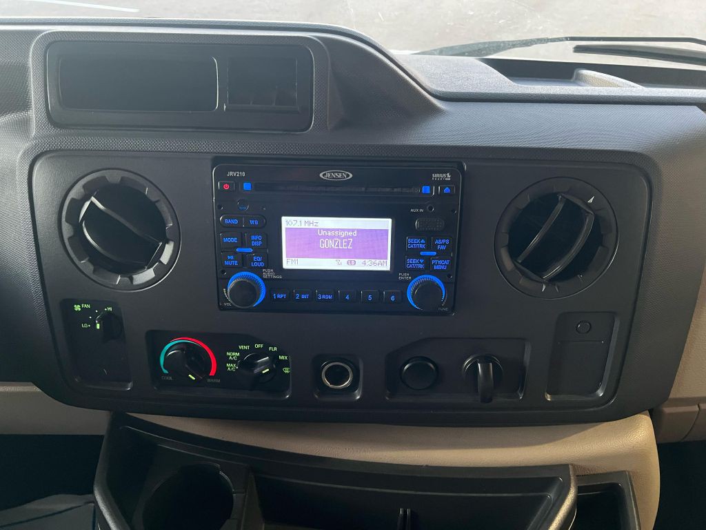 2011 Ford Econoline Image 15