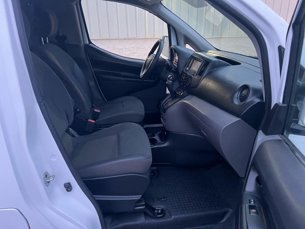 2021 Nissan NV200 Image 9