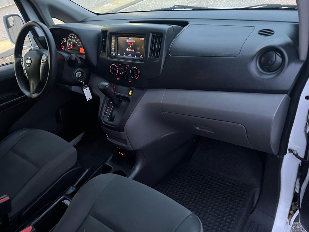 2021 Nissan NV200 Image 11