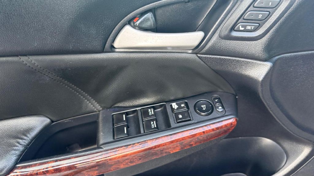 2012 Honda Crosstour Image 10