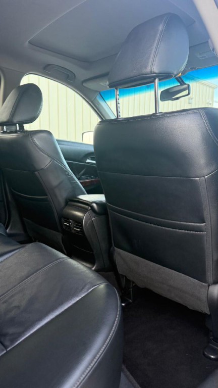 2012 Honda Crosstour Image 17