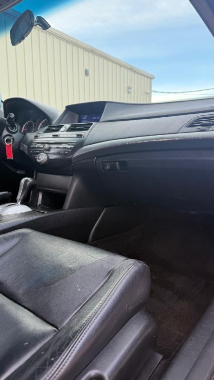 2010 Honda Accord Image 14