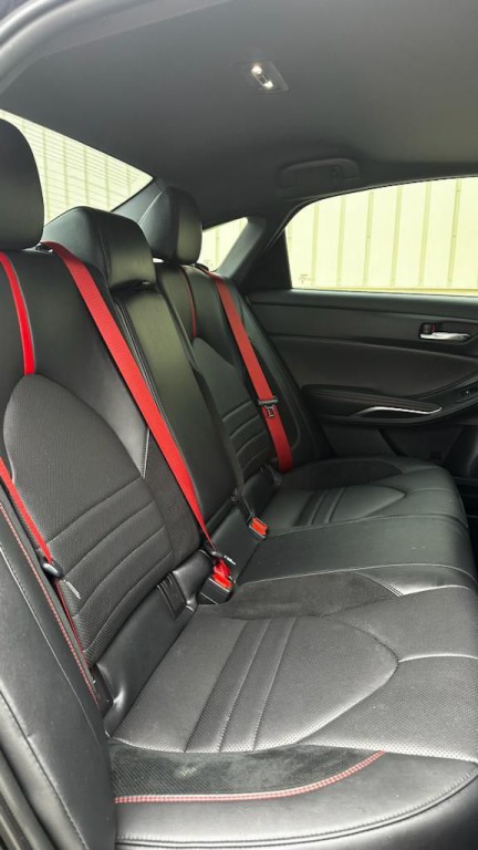 2021 Toyota Avalon Image 14