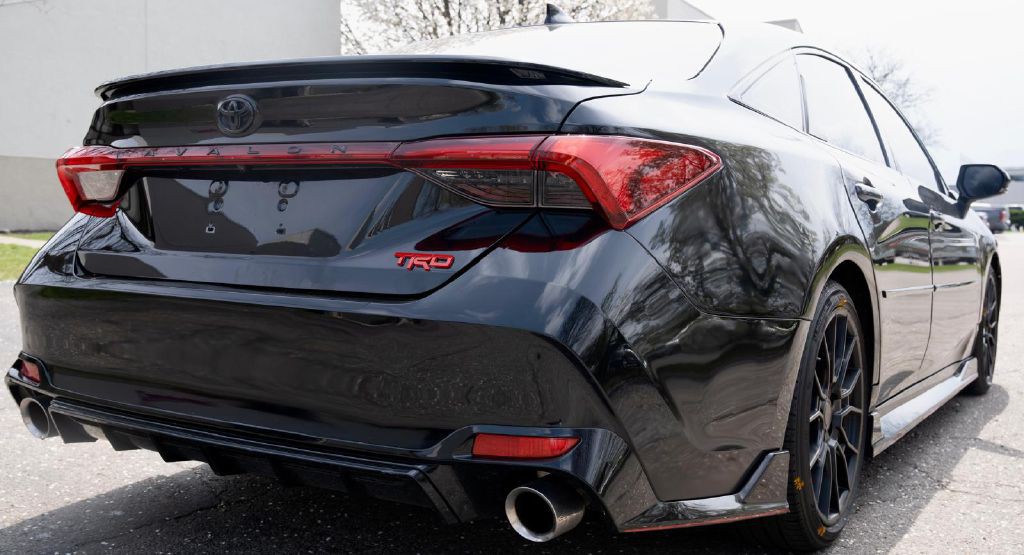 2021 Toyota Avalon Image 3