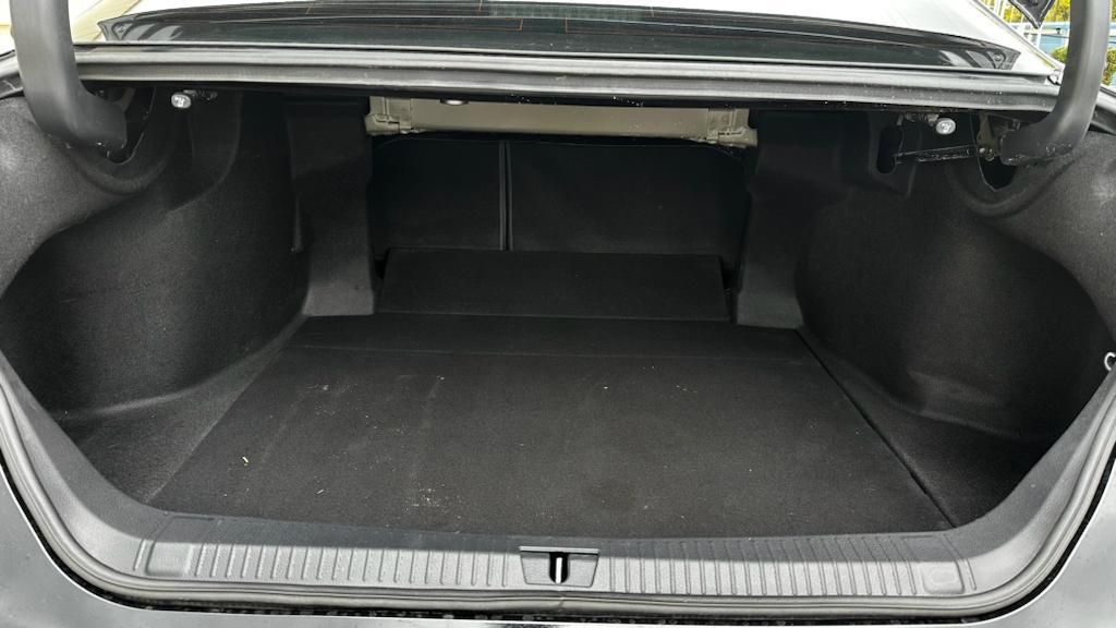 2021 Toyota Avalon Image 9