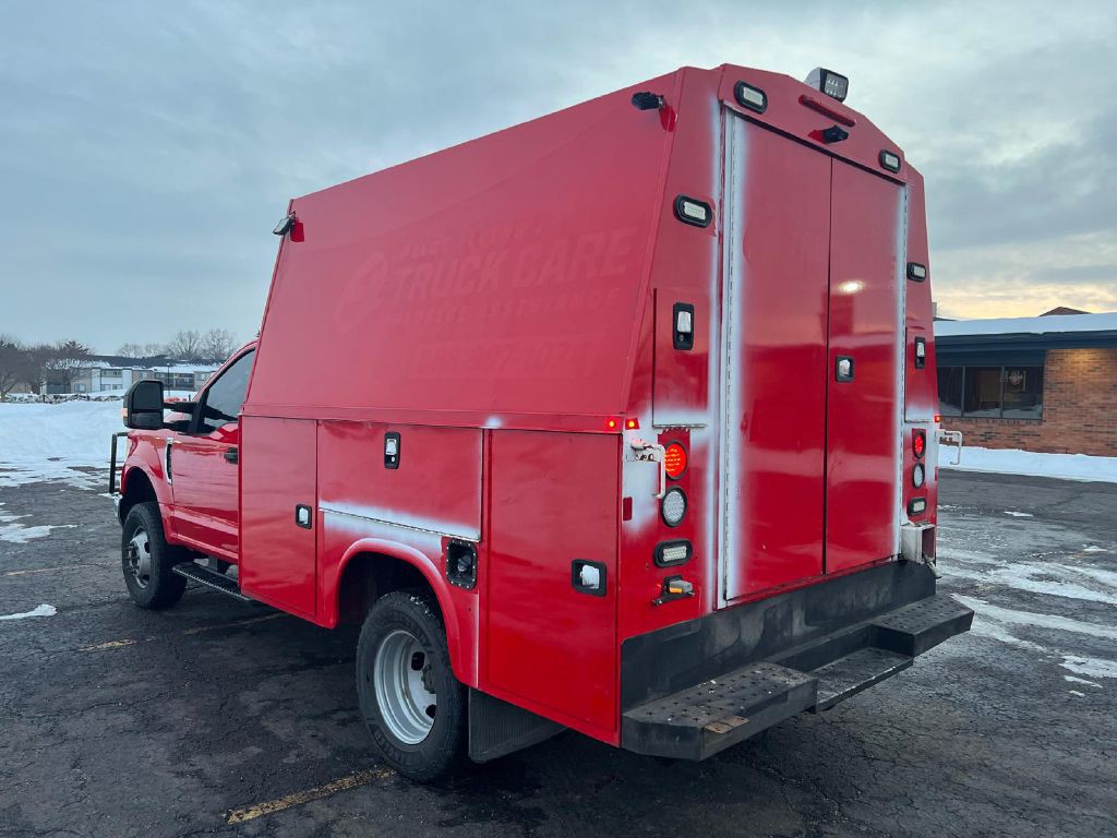 2017 Ford F-350 Image 9