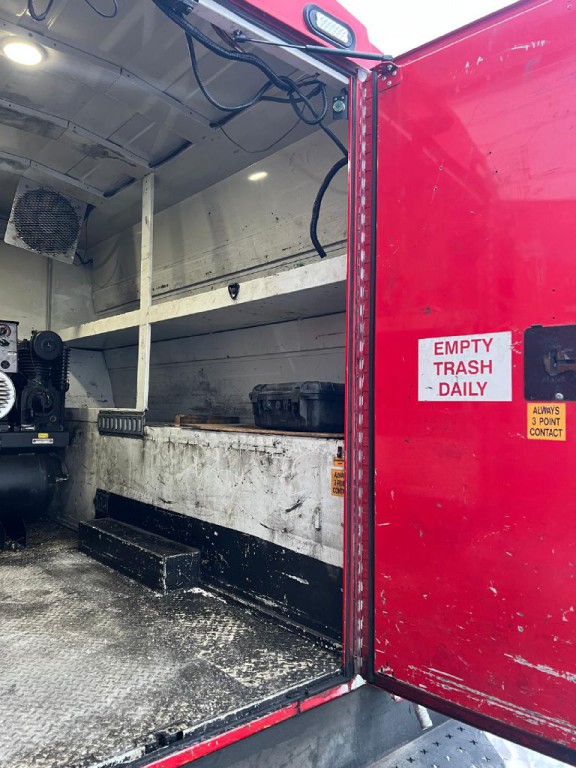 2017 Ford F-350 Image 11