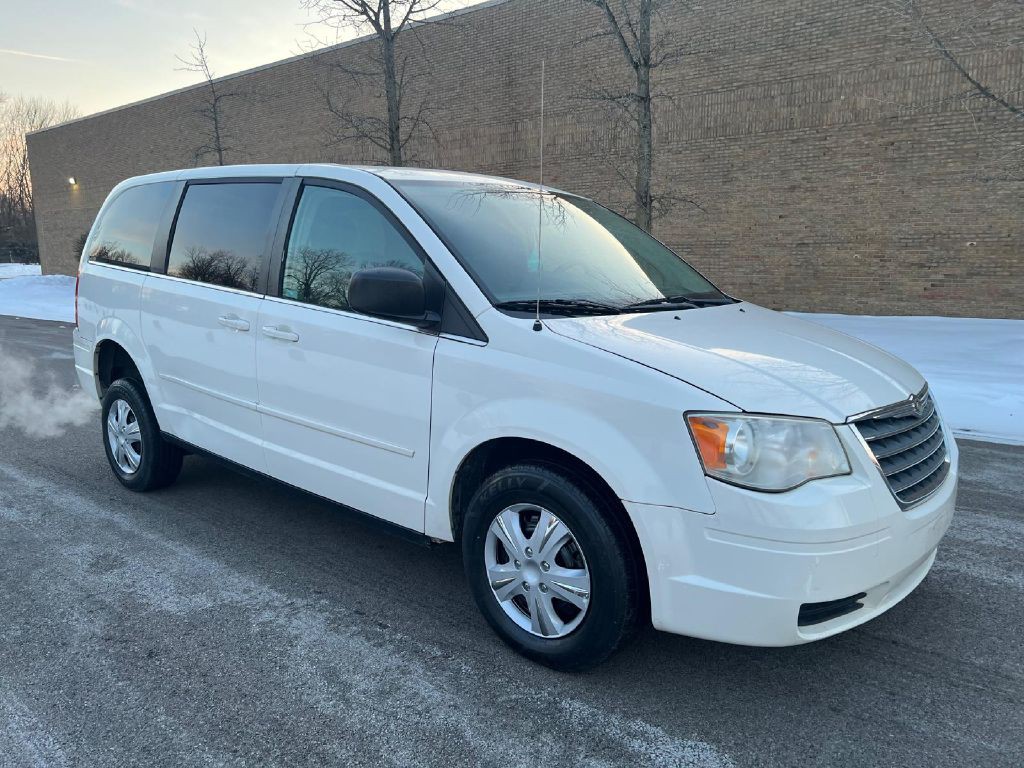 2009 Chrysler Town & Country Image 22