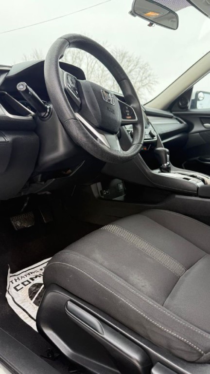 2018 Honda Civic Image 10