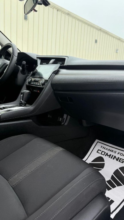 2018 Honda Civic Image 17