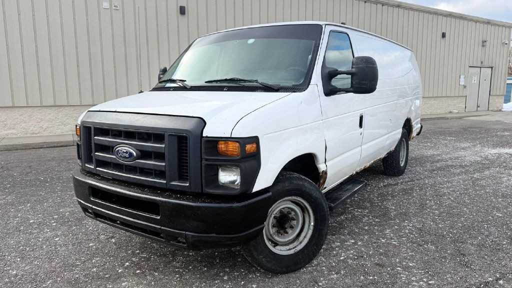 2012 Ford Econoline Image 1