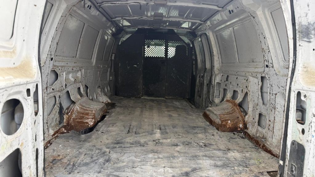 2012 Ford Econoline Image 12